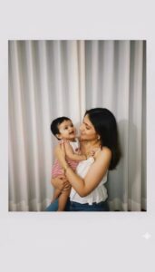 Polaroid Camera Hug Photo Editing Gemini Prompt | Polaroid gemini ai prompt