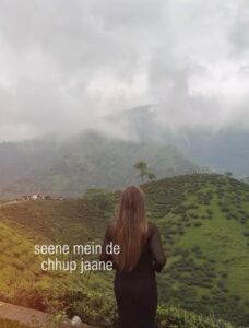 Baaahon mein de bas jaane VN Template 